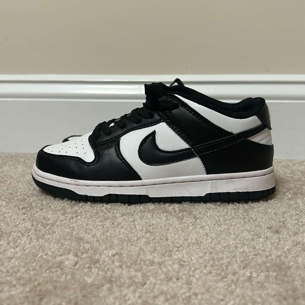 Nike Panda Dunks